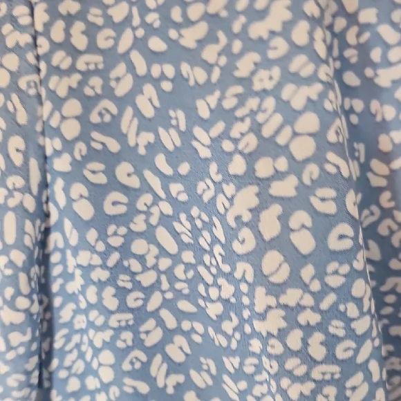 Chic Long Sleeve Blue Floral Dress - Picture 3 of 10